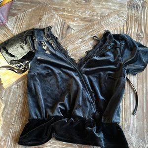 Abercrombie & Fitch velvet top size XS